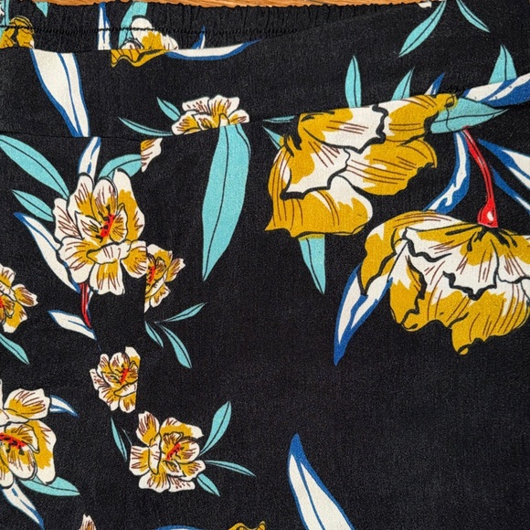 FARROW Floral Black Women's Trousers - MATCHING SET - Picture 3 of 5